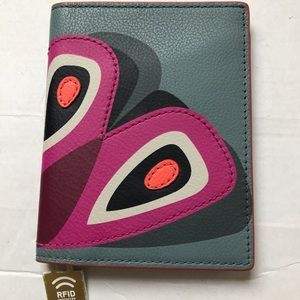 NET Fossil RFID Passport Case/Wallet Bifold in gray/ multi color